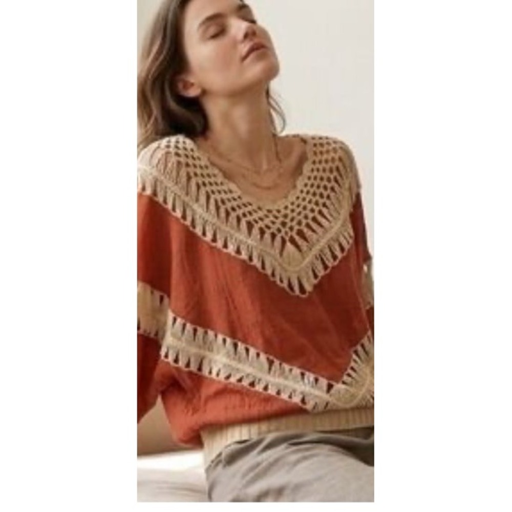 Umgee crocheted coral boho top with banded knit waist size large